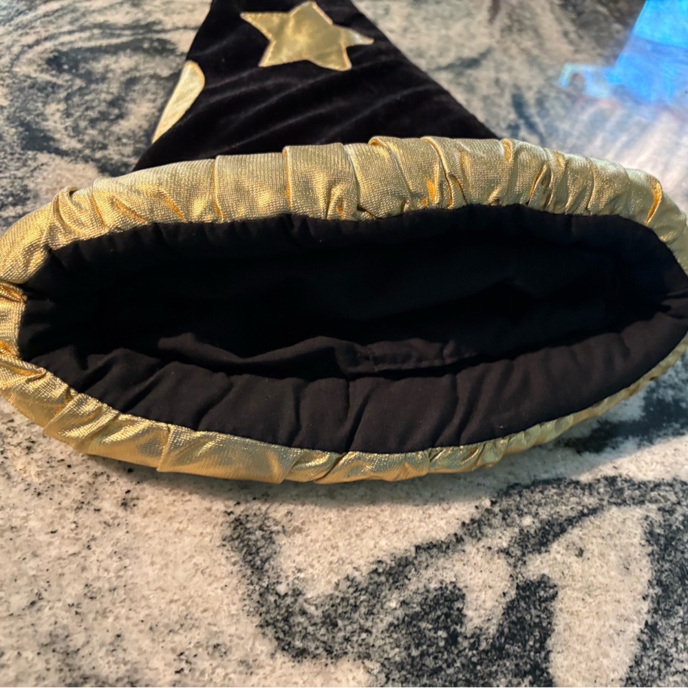 Black and Gold Wizard Hat - Picture 5 of 5